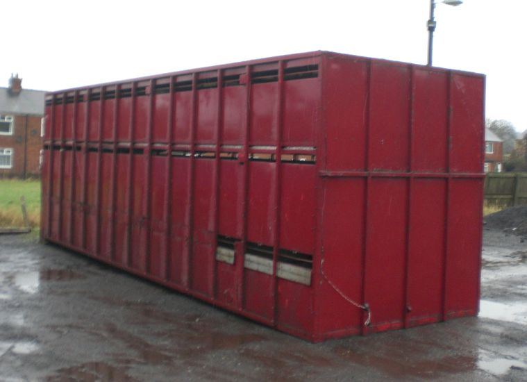 005 28ft Halliwell 3 Deck Livestock Container 01 (2) P & D Commercials